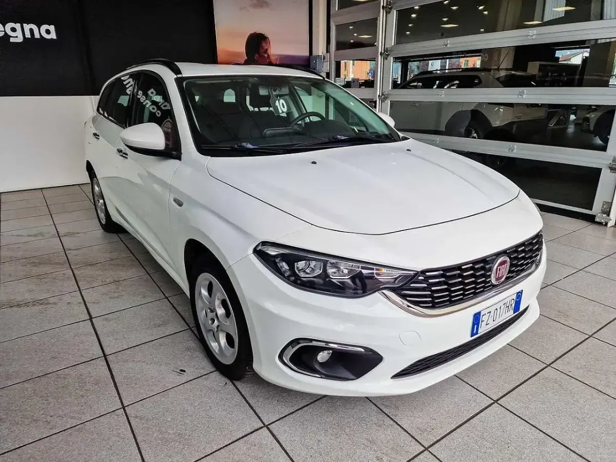 Usado Fiat Tipo Business 120 HP (88 kW) 2019 Preto Carrinha