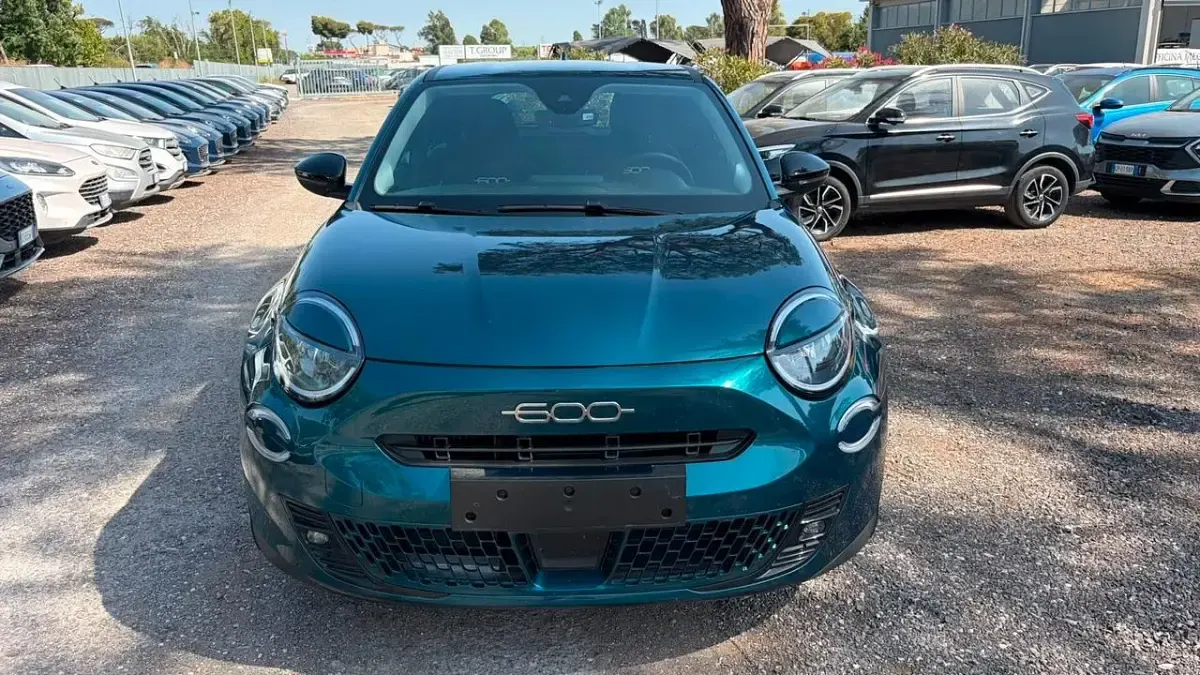 Usata Fiat 600 Business 100 CV (73 kW) 2025 Blu SUV