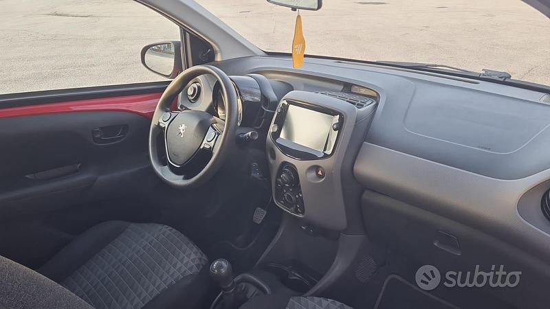 Usata Peugeot 108 82 CV (60 kW) 2021 Rosso Utilitaria