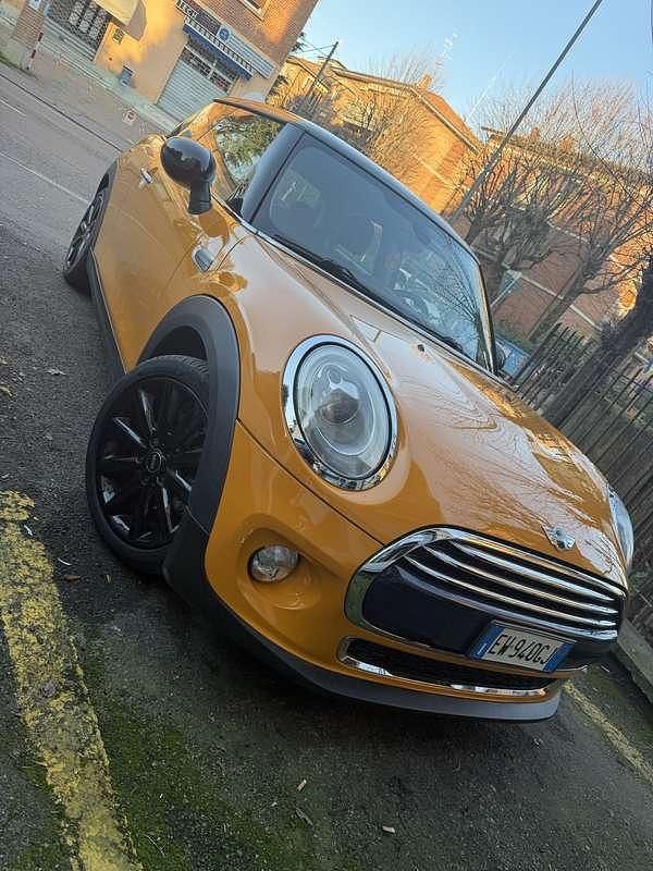 Usata Mini Cooper D 116 CV (85 kW) 2014 Utilitaria