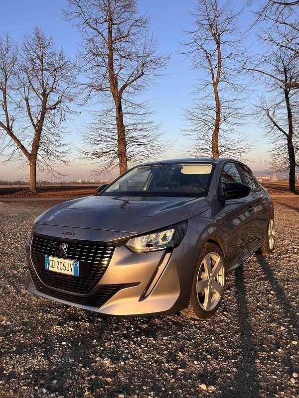 Usata Peugeot 208 Allure 101 CV (74 kW) 2020 Utilitaria