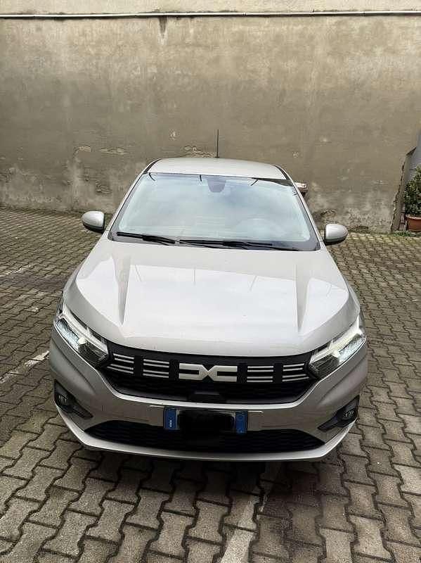 Usata Dacia Sandero Essentiel 101 CV (74 kW) 2022 Berlina