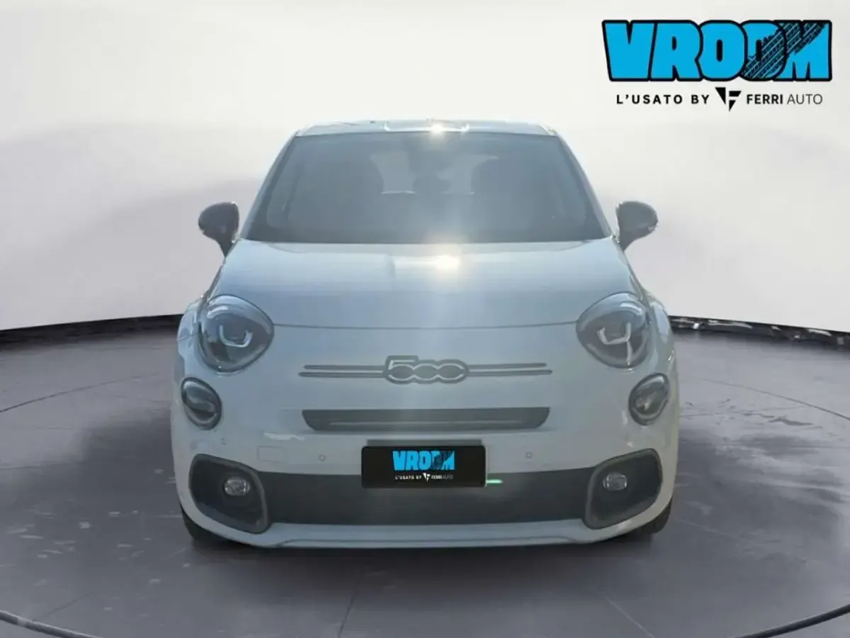 Usata Fiat 130 Sport 131 CV (96 kW) 2024 Bianco SUV