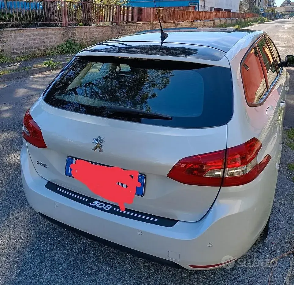 Usata Peugeot 308 116 CV (85 kW) 2019 Berlina