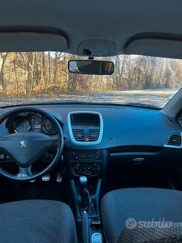 Occasion Peugeot 206+ 60 ch (44 kW) 2009 Gris Citadine
