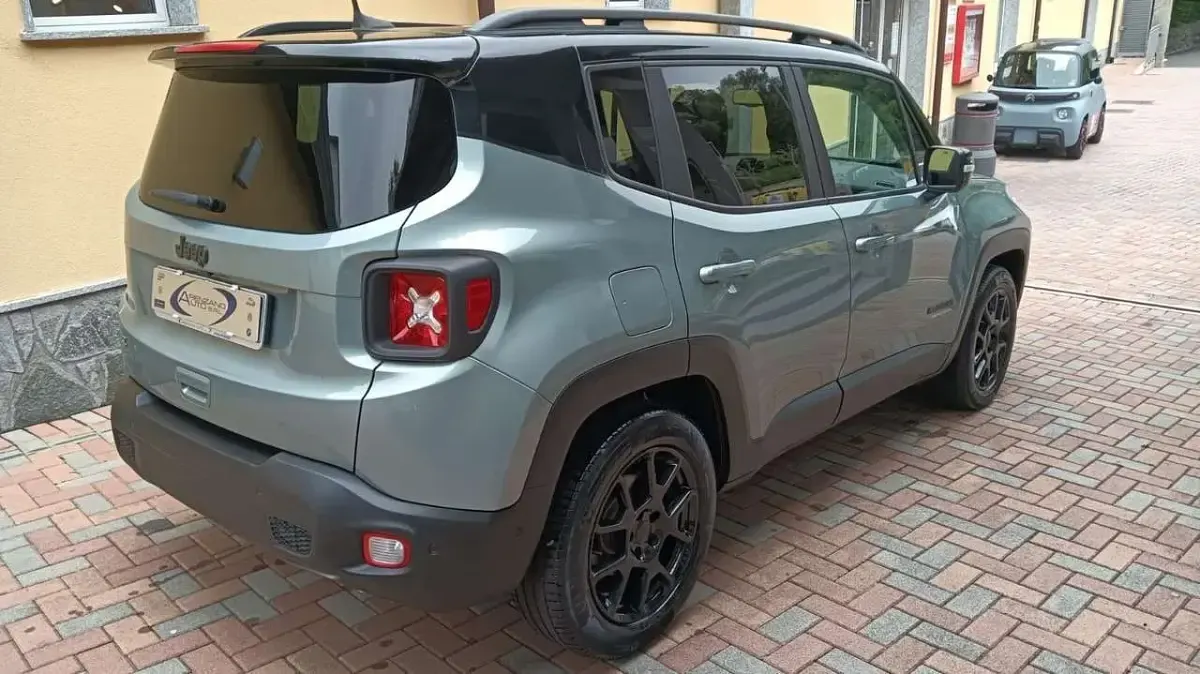 Usata Jeep Renegade Limited 131 CV (96 kW) 2022 Grigio SUV
