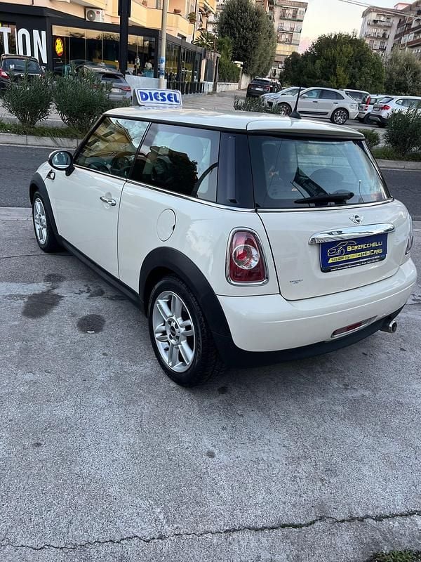 Usata Mini ONE 91 CV (66 kW) 2013 Beige Utilitaria