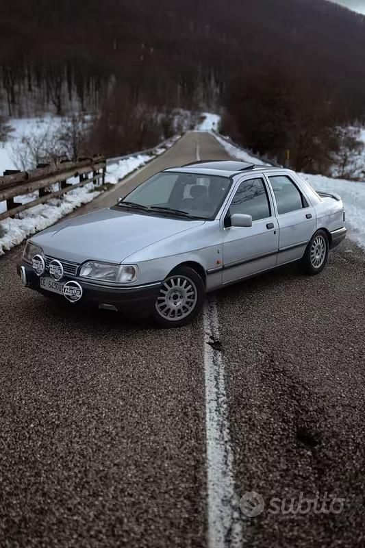 Usata Ford Sierra 125 CV (91 kW) 1990 Grigio Berlina