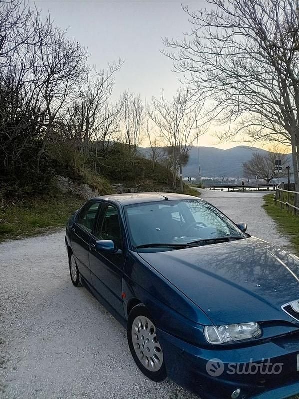 Usata Alfa Romeo 146 140 CV (102 kW) 1997 Blu/azzurro Utilitaria