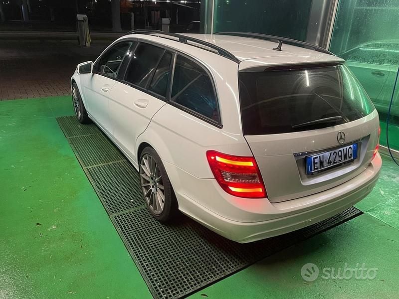 Usata Mercedes C180 120 CV (88 kW) 2014 Station wagon