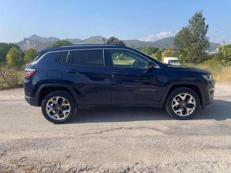 Usata Jeep Compass Limited 140 CV (102 kW) 2019 Blu/azzurro SUV