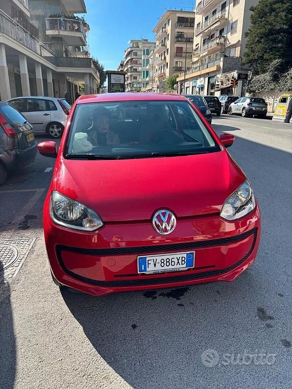 Usata VW up! 2014 Rosso Utilitaria
