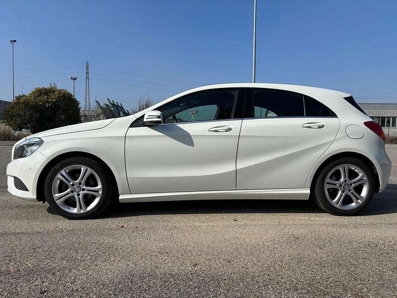 Usata Mercedes A180 Premium 109 CV (80 kW) 2014 Bianco Berlina
