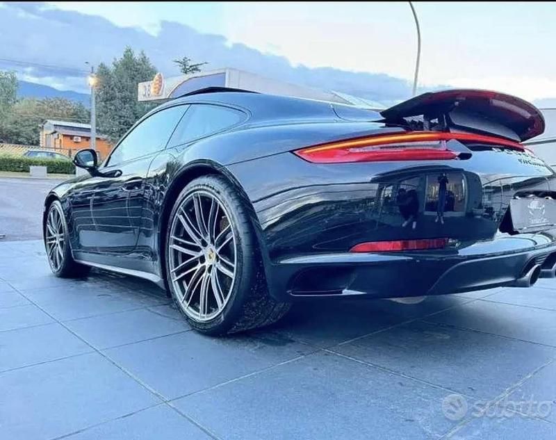 Nero Usata 2019 Porsche 911 Carrera 4 Coupé | 88.500 € (Buon prezzo) - Immagine 1/3
