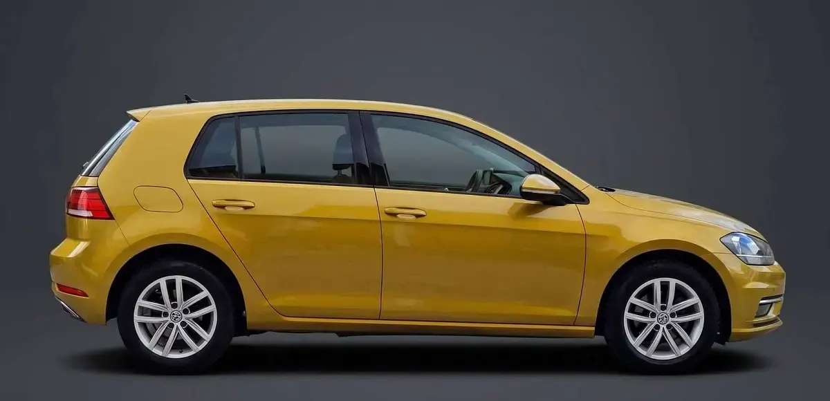 Usata VW Golf VII Business 116 CV (85 kW) 2018 Oro Berlina