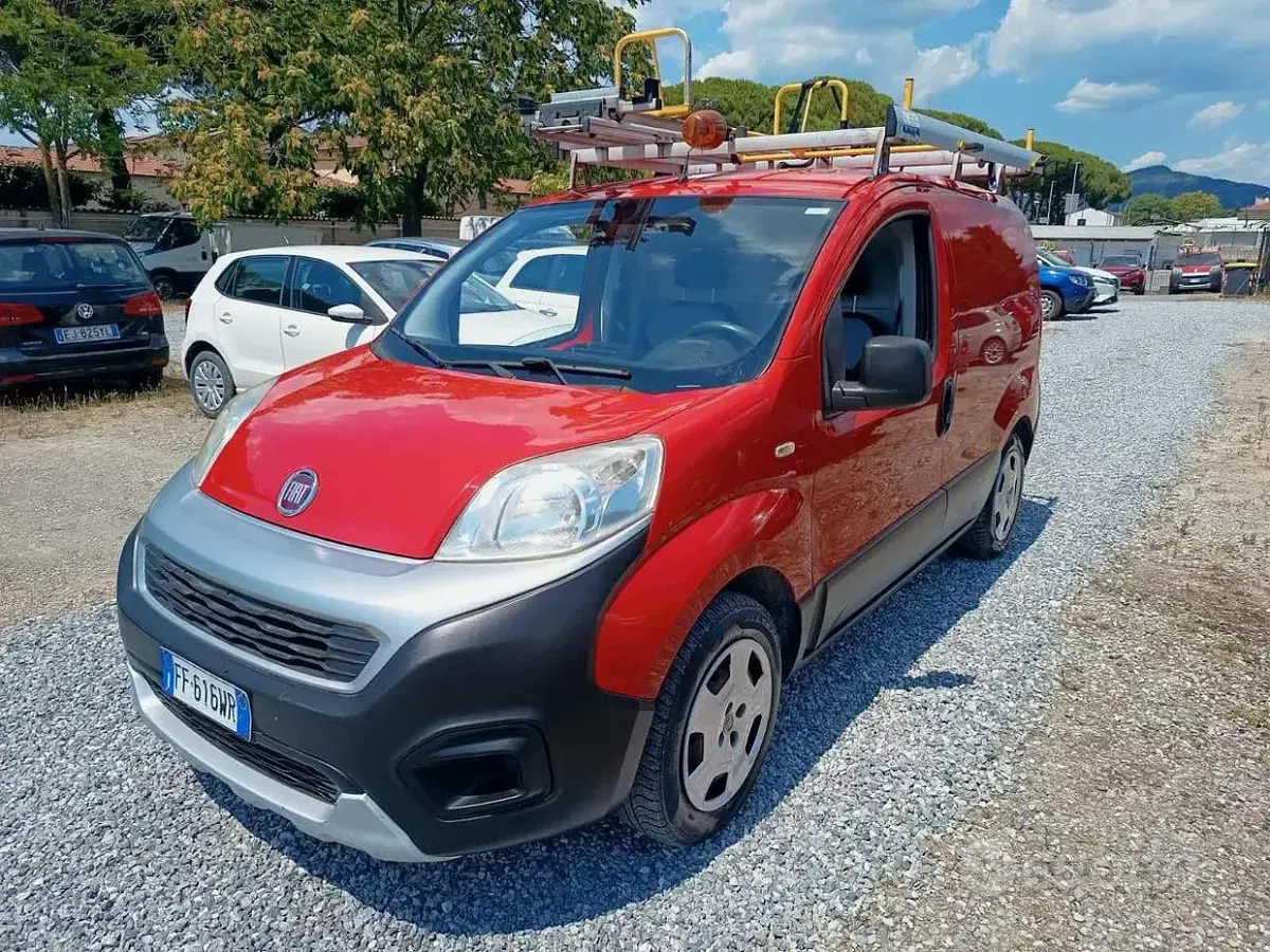 Usata Fiat Fiorino 80 CV (58 kW) 2016 Rosso Monovolume