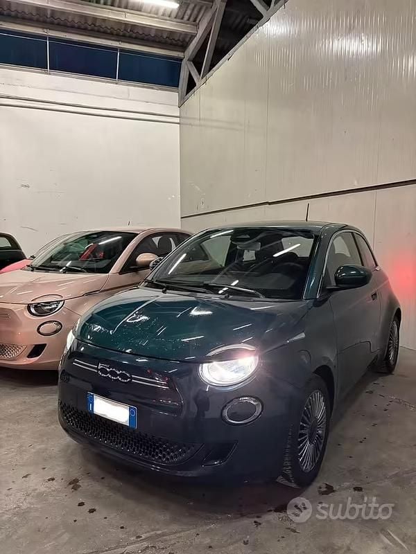 Usata Fiat 500e Icon 41 kW (57 CV) 2021 Verde Berlina