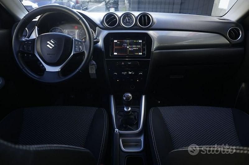 Usata Suzuki Vitara 120 CV (88 kW) 2015 Grigio SUV