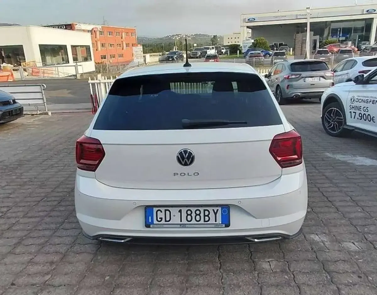 Usata VW Polo R-line BlueMotion 80 CV (58 kW) 2021 Other Utilitaria