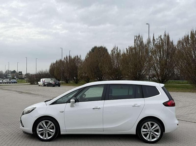 Usata Opel Zafira Tourer Cosmo 140 CV (102 kW) 2013 Other Monovolume