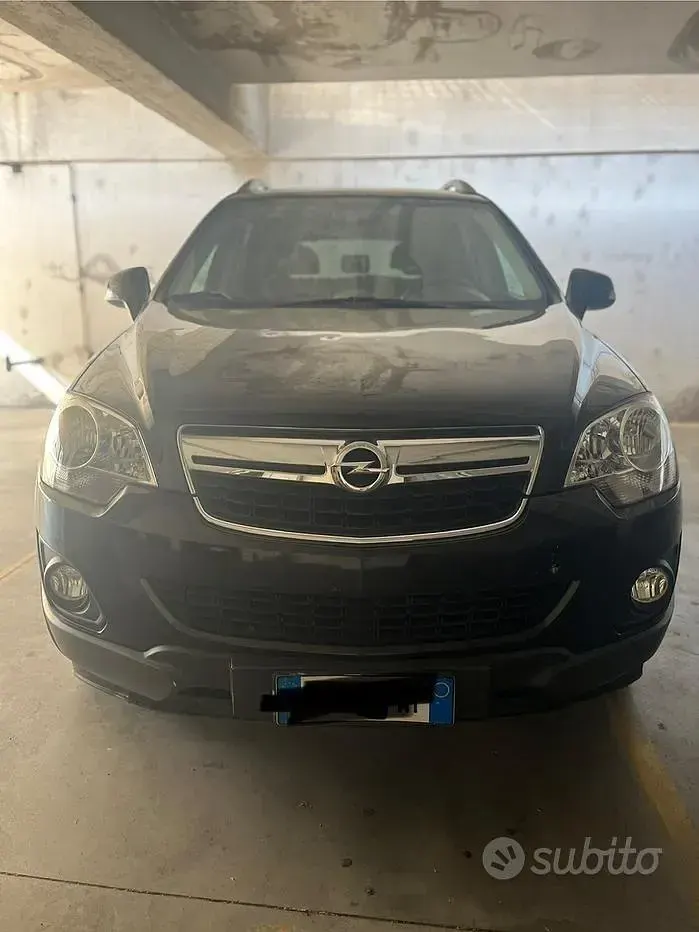 Usata Opel Antara 163 CV (119 kW) 2015 Nero SUV