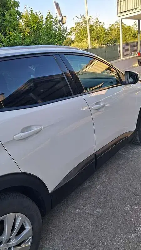 Usata Peugeot 3008 Active 120 CV (88 kW) 2018 Bianco SUV