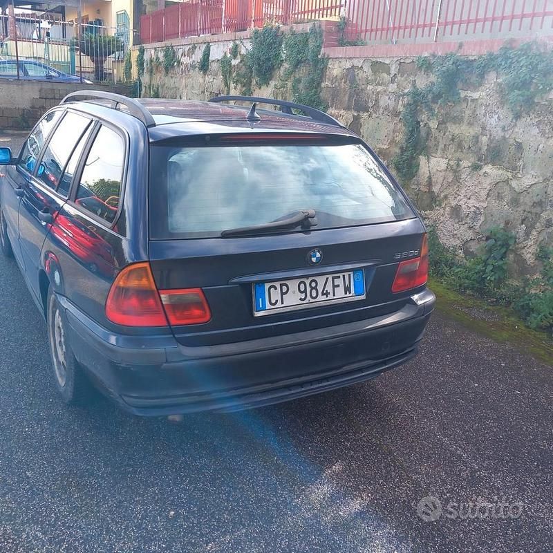 Usata BMW 320 136 CV (100 kW) 2004 Blu Station wagon