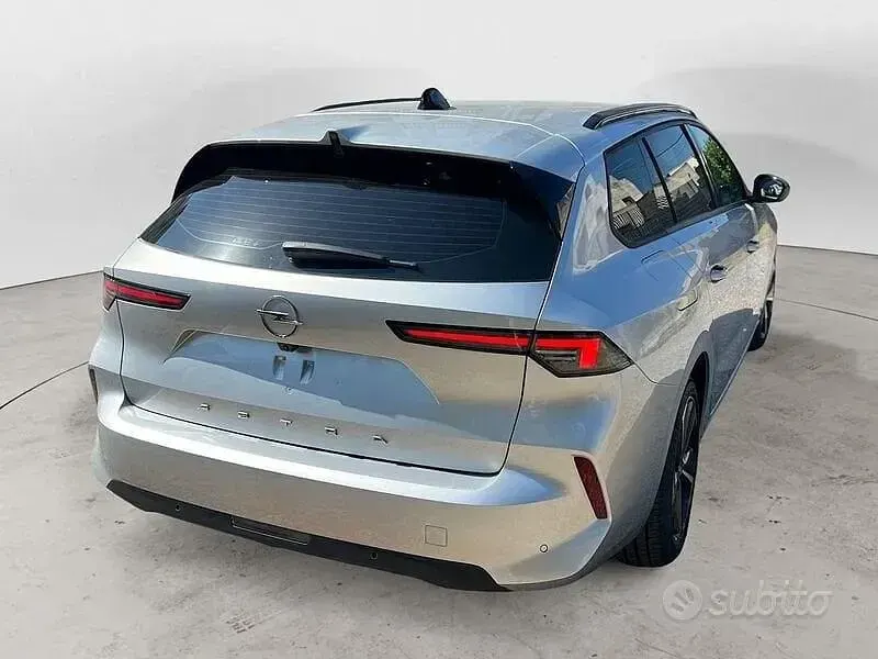 Nuova Opel Astra Edition 110 CV (80 kW) 2025 Grigio Utilitaria