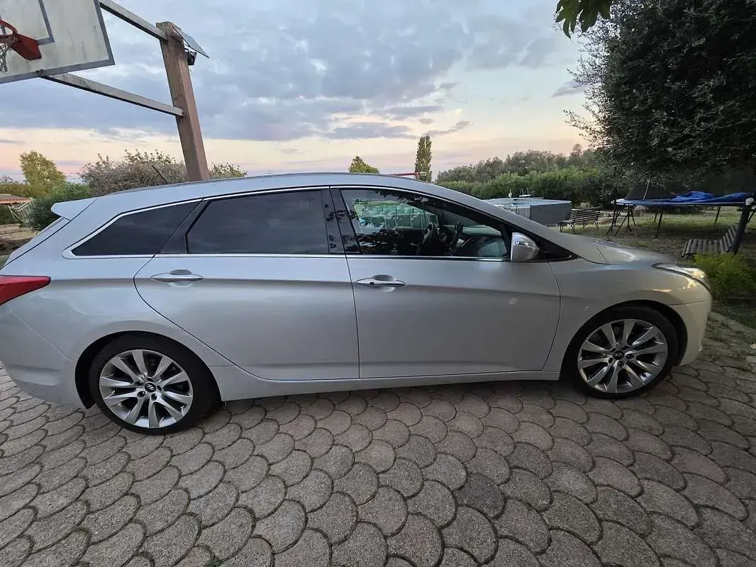 Gebraucht Hyundai i40 Style 136 PS (100 kW) 2011 Silber Kombi
