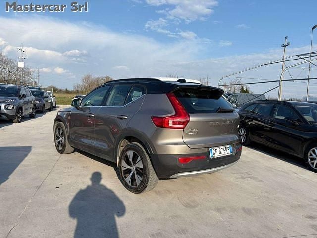 Usata Volvo XC40 Inscription 179 CV (131 kW) 2021 Argento SUV