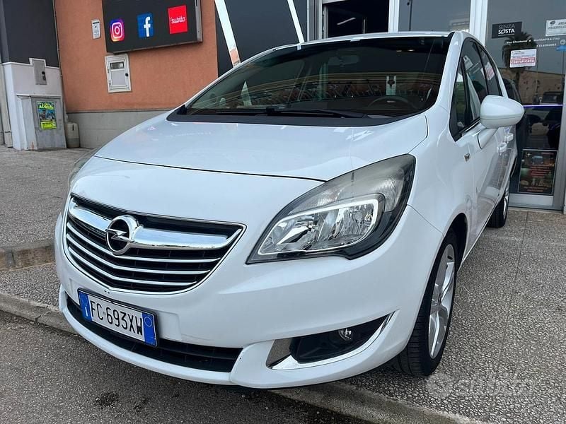 Usata Opel Meriva Cosmo 120 CV (88 kW) 2016 Bianco Monovolume