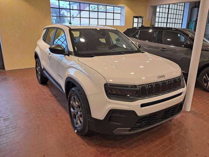 Usata Jeep Avenger Longitude 101 CV (74 kW) 2024 Bianco SUV