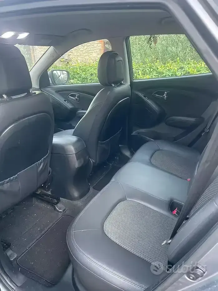 Usata Hyundai ix35 136 CV (100 kW) 2011 Grigio SUV