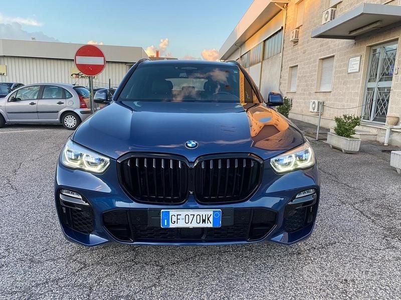 Usata BMW X5 M50 530 CV (389 kW) 2022 Blu SUV