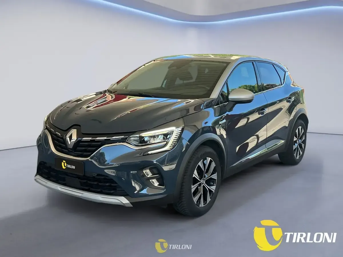 Usata Renault Captur Techno 101 CV (74 kW) 2023 Blu SUV