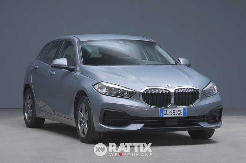 Usata BMW 116 Advantage 116 CV (85 kW) 2022 Grigio chiaro Utilitaria