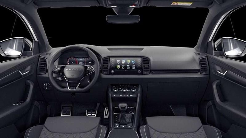 Nuova Skoda Karoq SportLine 150 CV (110 kW) 2026 Bianco luna metallizzato SUV