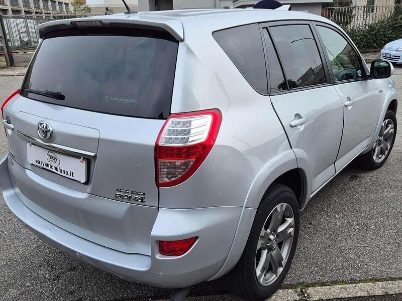 Usata Toyota RAV4 Style 150 CV (110 kW) 2012 Argento SUV