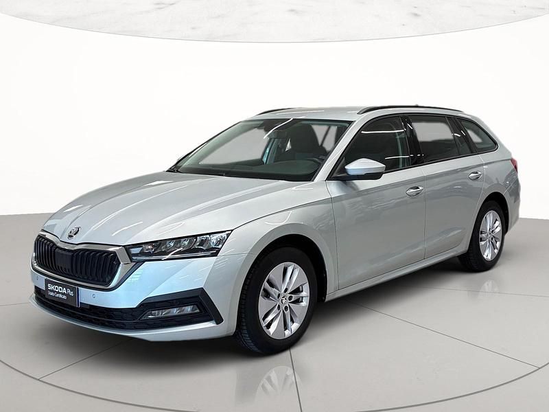 Usata Skoda Octavia Ambition 116 CV (85 kW) 2023 Argento brillante metallizzato Station wagon