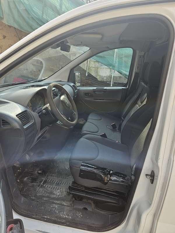 Usata Citroën Jumpy 120 CV (88 kW) 2010 Bianco Monovolume