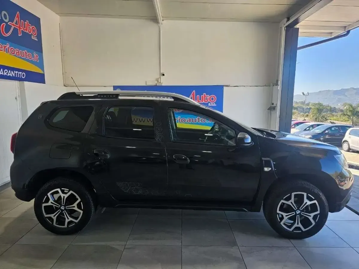 Usata Dacia Duster Lauréate 116 CV (85 kW) 2021 Nero SUV