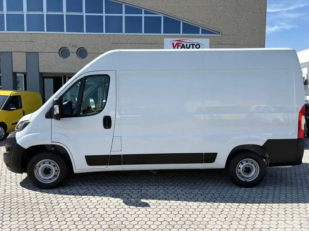 Usata Fiat Ducato 33 120 CV (88 kW) 2023 Bianco Furgone