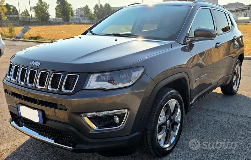 Grigio Usata 2019 Jeep Compass Limited SUV | 18.000 € (Buon prezzo) - Immagine 1/4