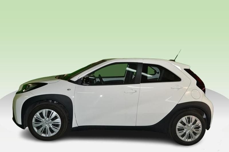 Usata Toyota Aygo X Active 72 CV (52 kW) 2025 Bianco SUV