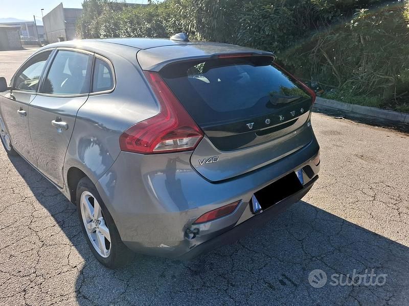 Brugt Volvo V40 Business Edition 115 HK (84 kW) 2015 Grå Sedan