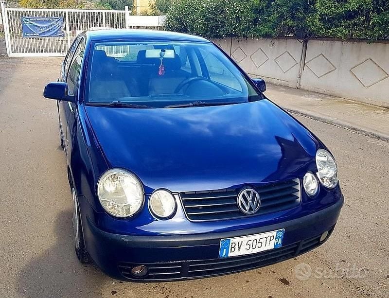 Usata VW Polo 2002 Blu Utilitaria