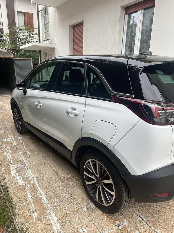 Usata Opel Crossland X Innovation 99 CV (72 kW) 2017 SUV