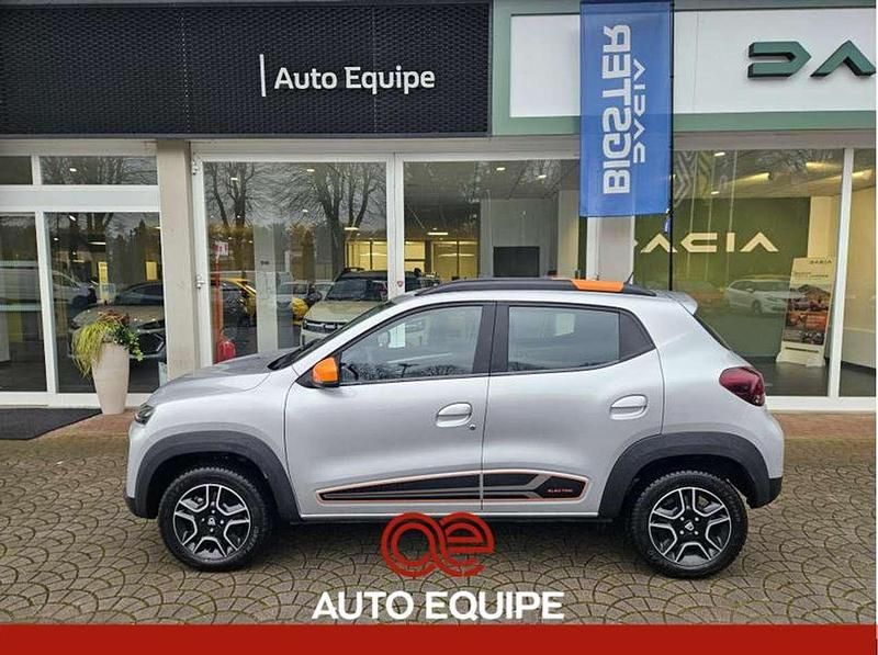Grigio Usata 2022 Dacia Spring Comfort Plus Utilitaria | 8300 € (Ottimo prezzo) - Immagine 1/4