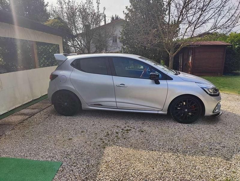 Usata Renault Clio IV Trophy 220 CV (161 kW) 2017 Berlina