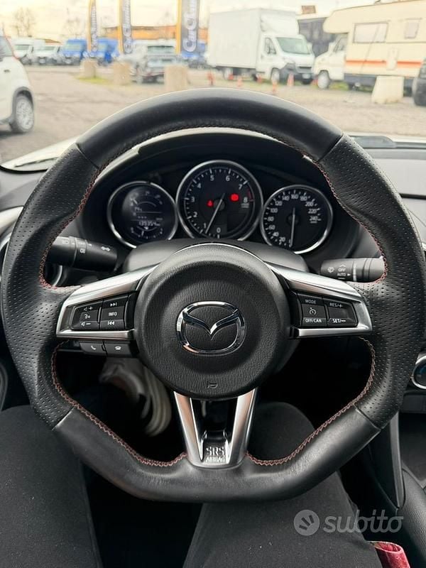 Usata Mazda MX5 131 CV (96 kW) 2015 Bianco Cabrio